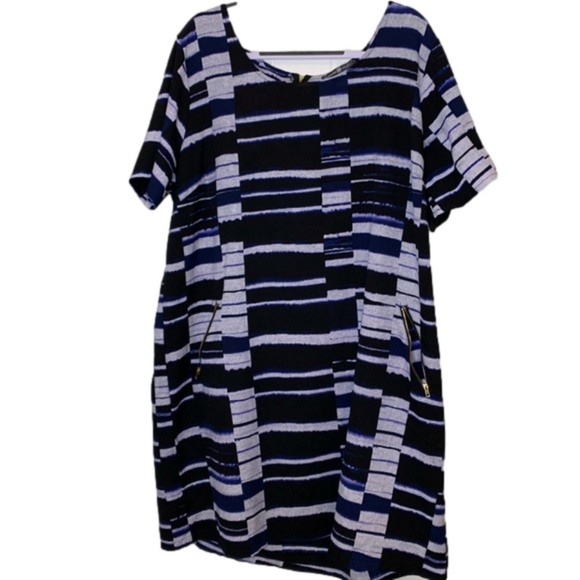 signature collection Dresses & Skirts - Signature collection abstract dress size 2X